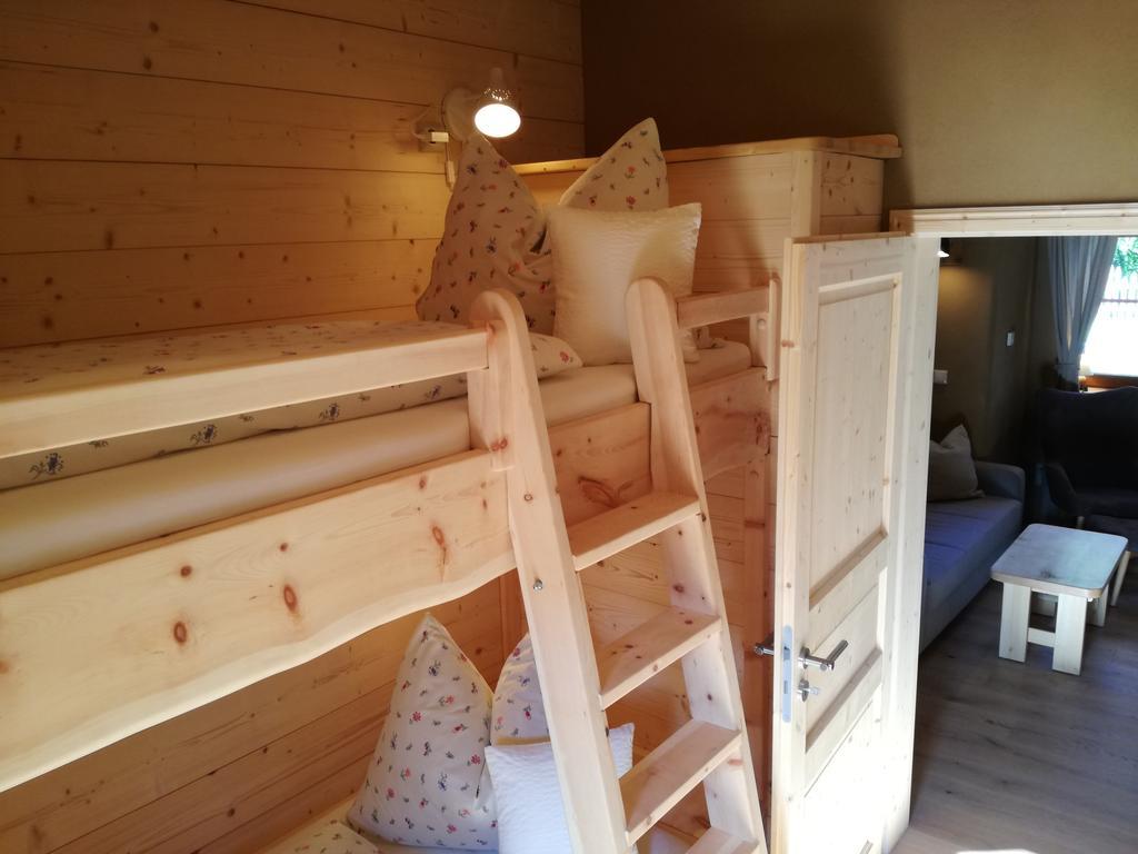 Haus Der Sonne Apartment Kotschach-Mauthen Екстериор снимка