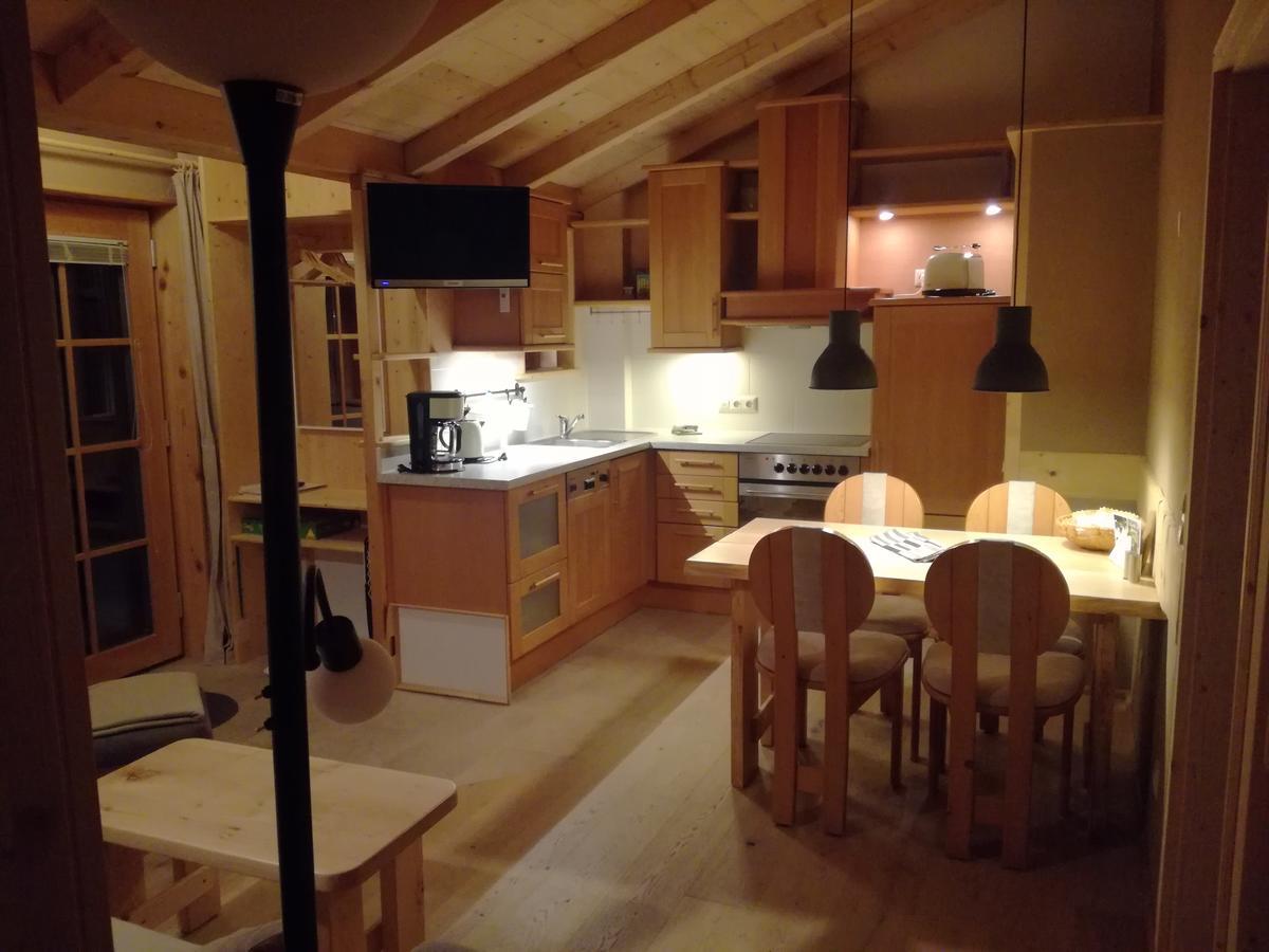 Haus Der Sonne Apartment Kotschach-Mauthen Екстериор снимка